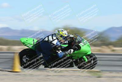 media/Nov-16-2025-Race Pace (Sun) [[8c5fa54630]]/Non Verified Riders (1st 20 Minutes)/3-Turn 3 Inside (11am)/